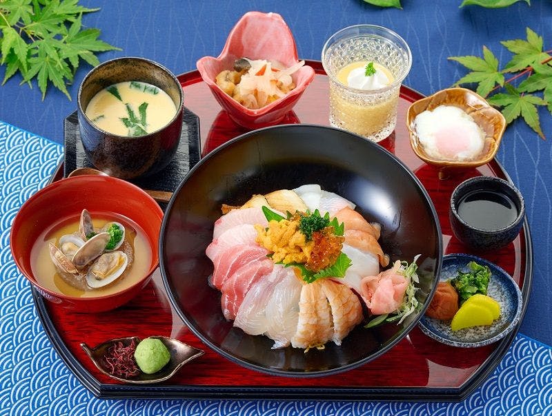 Hotel Kinsuien [A Lodge Near Saiki Station with Renowned Breakfast]
