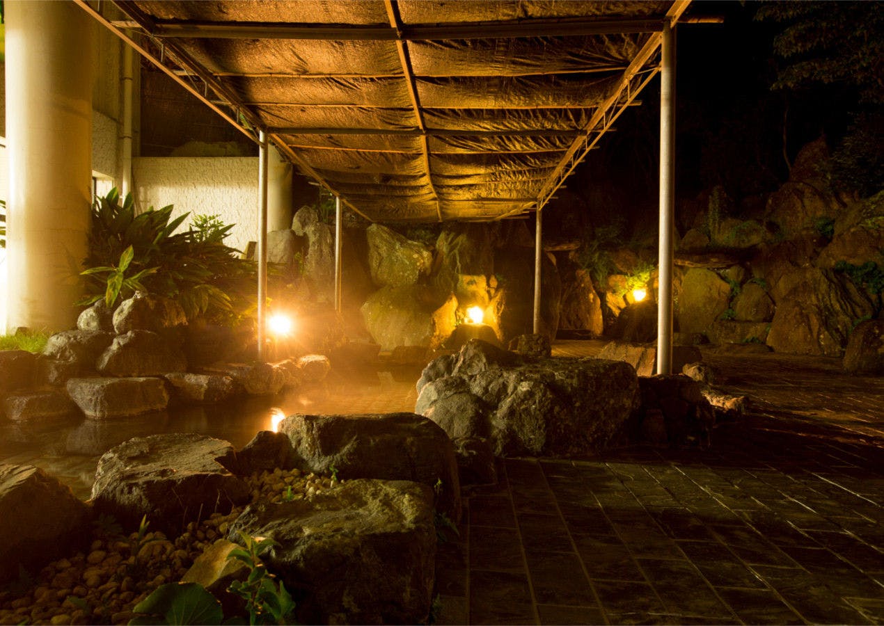 대욕장 (노천탕)