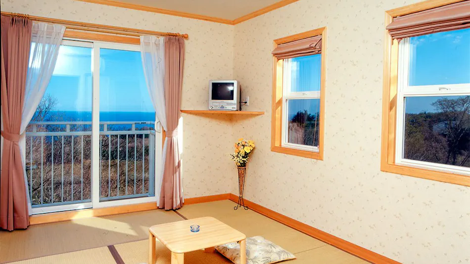 Izu Kogen Pension Rock Island