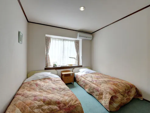 ห้องพักแบบเตียงคู่สไตล์ตะวันตก