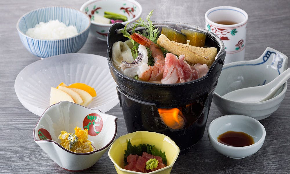 Makan siang) Houtou Nabe ¥1,300 (termasuk pajak)