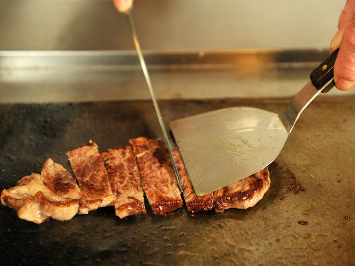 *【Buffet Makan Malam (contoh)】