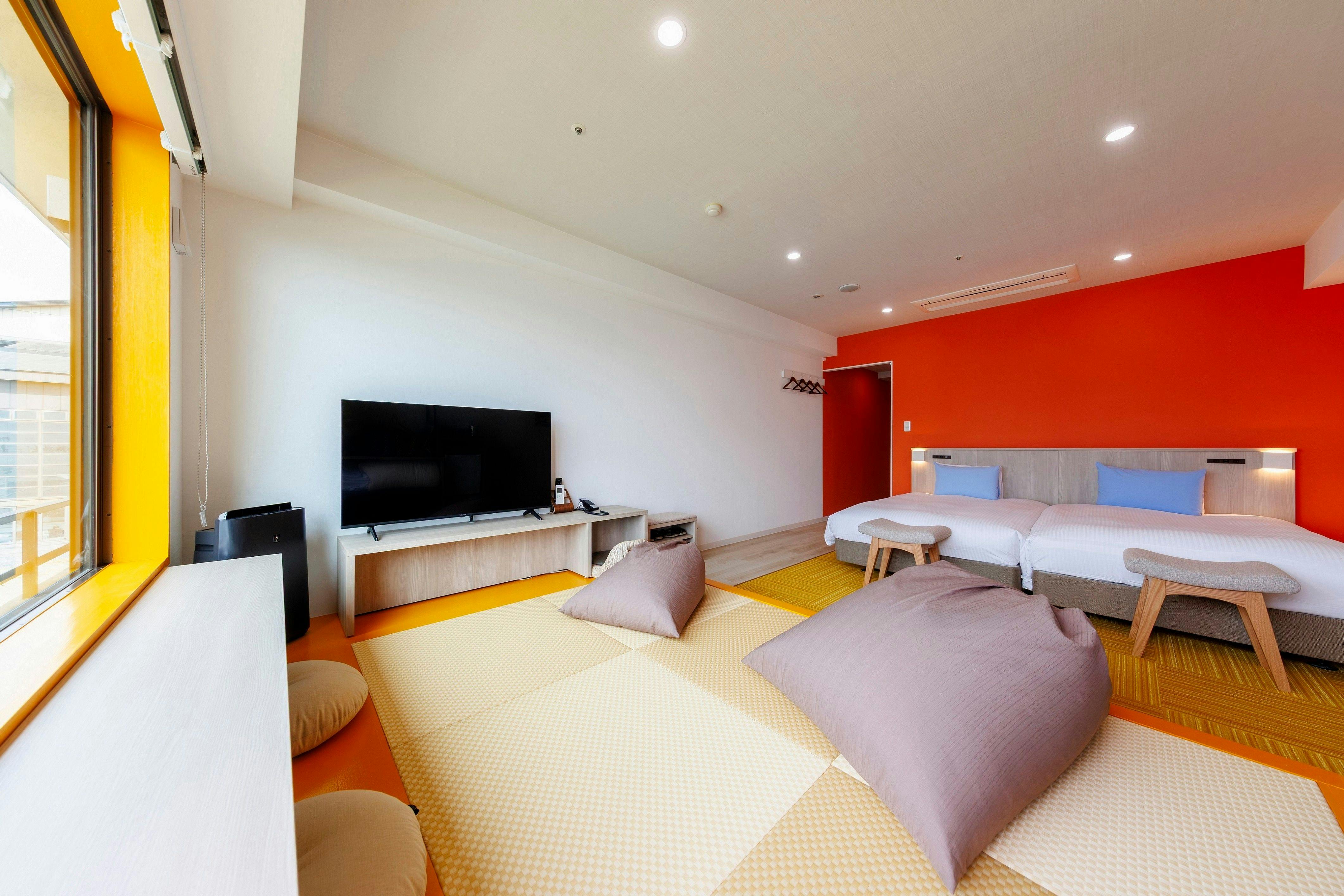 คัลเลอร์ฟูล สแตนดาร์ด