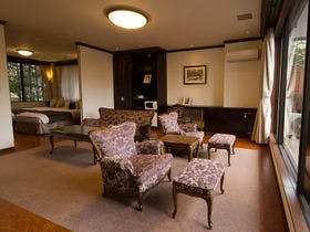 【長野県軽井沢・佐久市内のペットと泊まれる宿】ペットと泊まるホテル CARO FORESTA 軽井沢 GIARDINO