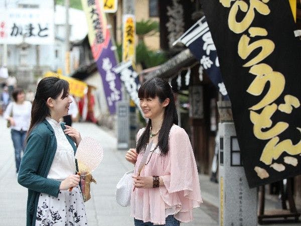 Bersantai di jalan menuju Kuil Konpira-san♪