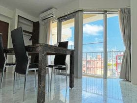 G-RATIS Omoromachi（グラティスおもろまち）