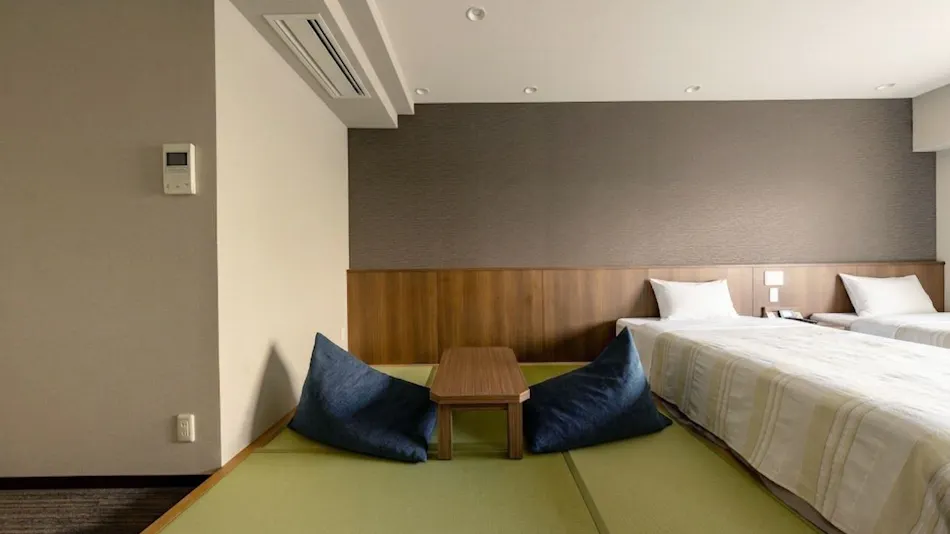 The Base Sakai-Higashi Apartment Hotel