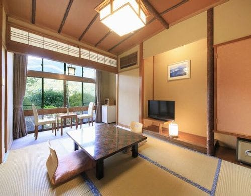 【C】源泉檜風呂・トイレ付標準和室(6畳