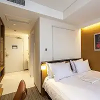 Gedung baru, tempat tidur double single.