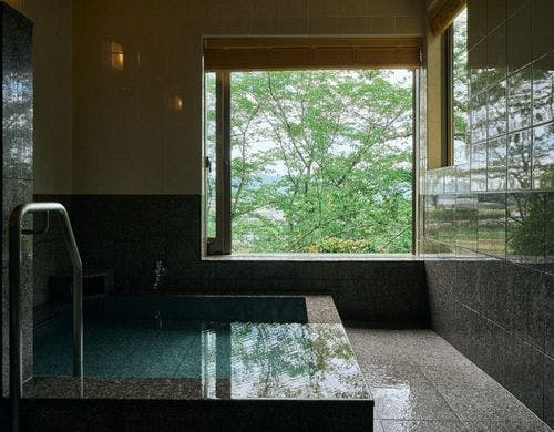 【別邸さくら／洋室一例】客室付半露天風呂