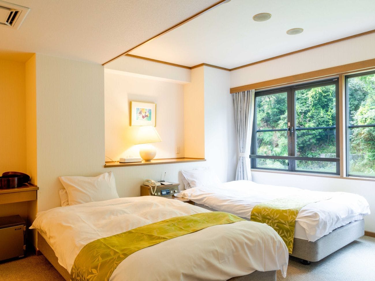 ห้องพักสไตล์ตะวันตก (ห้องเตียงคู่)