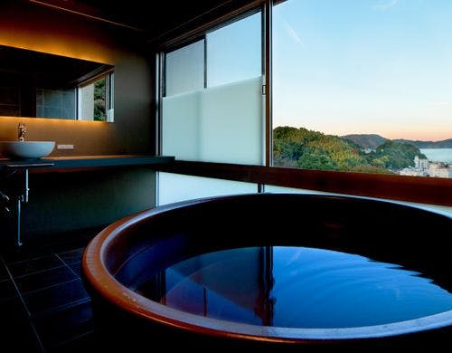 スイートルーム（半露天風呂付特別和洋室）