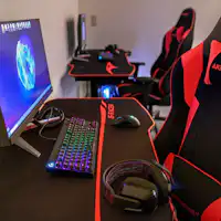 23.8 นิ้วพีซี (มีค่าใช้จ่าย: 1 ชั่วโมง 550 เยน)