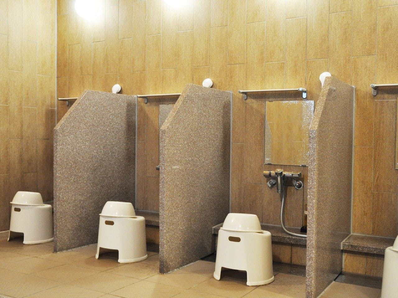 ห้องอาบน้ำสาธารณะสำหรับผู้หญิง