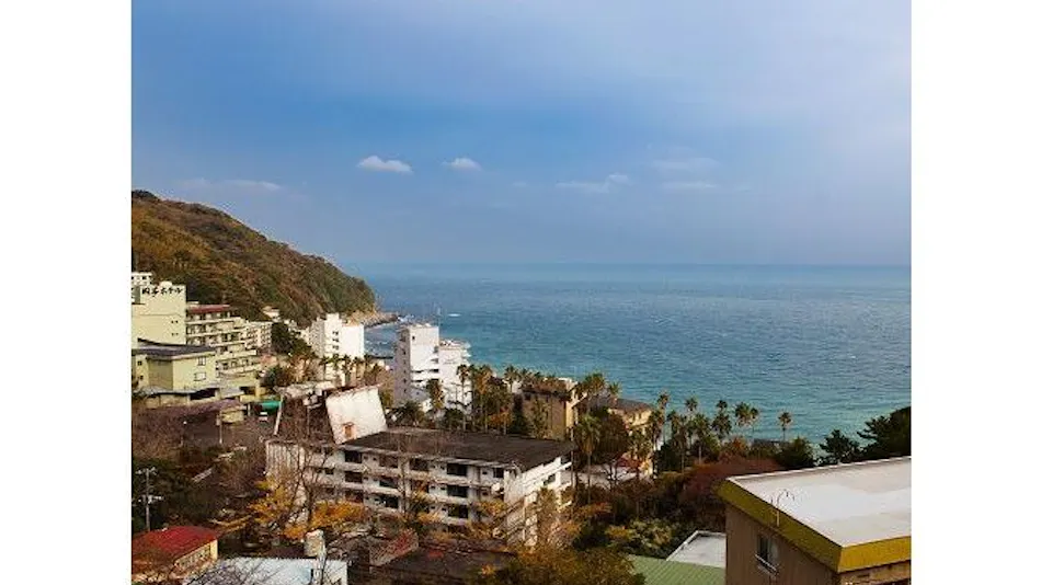 Takami Hotel: Inn with Spectacular Views and Open-Air Baths