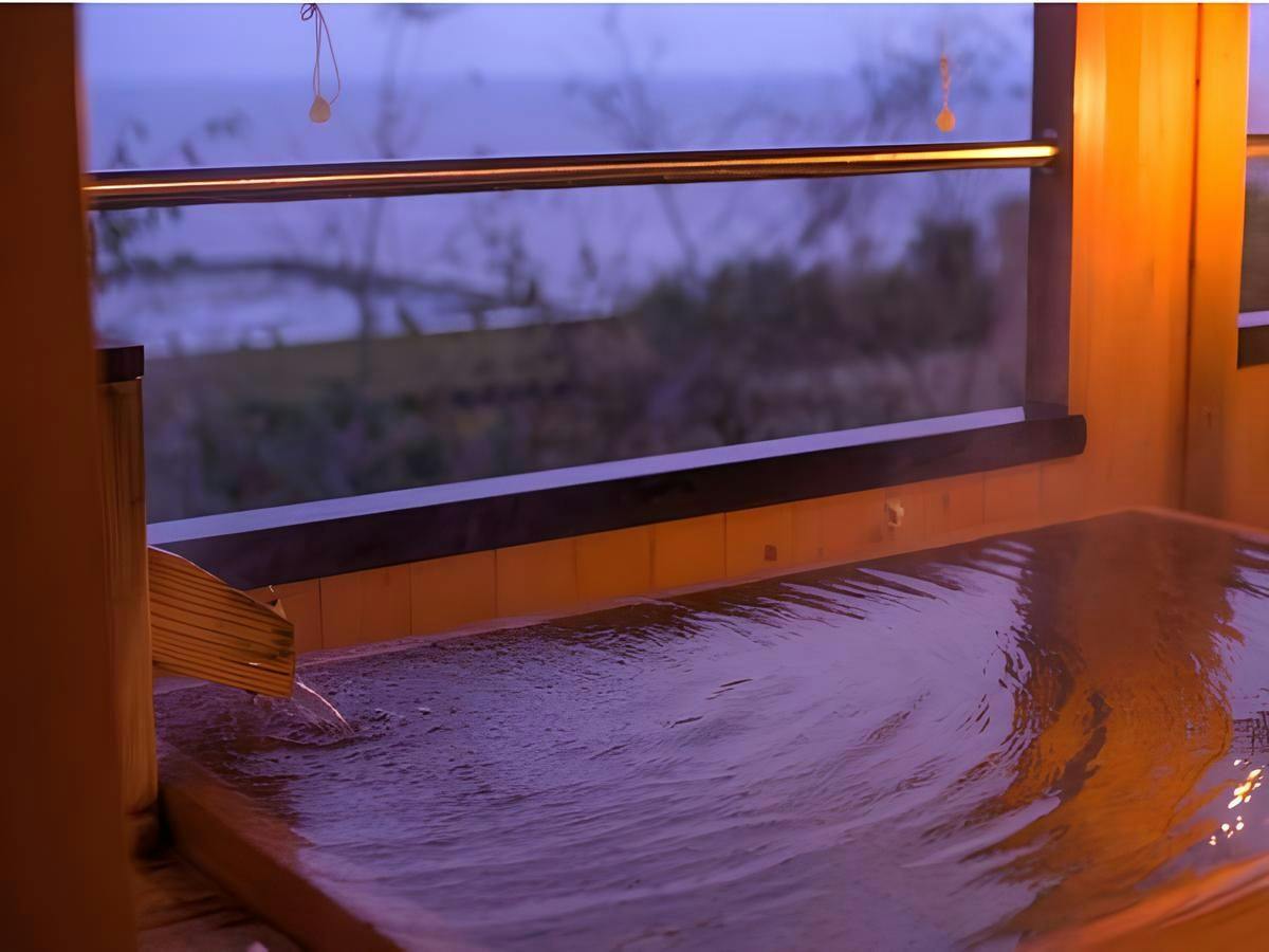 Takami Hotel: Inn with Spectacular Views and Open-Air Baths