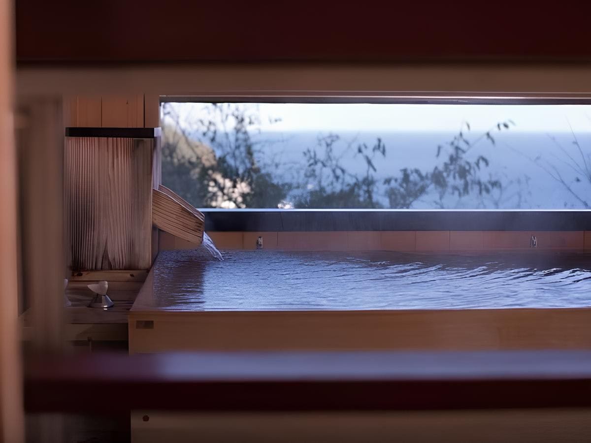 Takami Hotel: Inn with Spectacular Views and Open-Air Baths