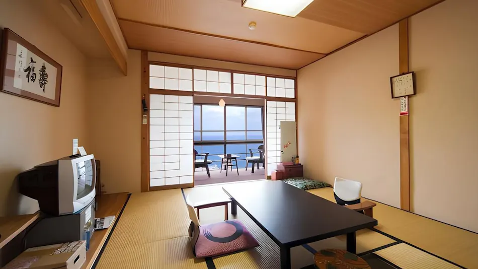 Takami Hotel: Inn with Spectacular Views and Open-Air Baths