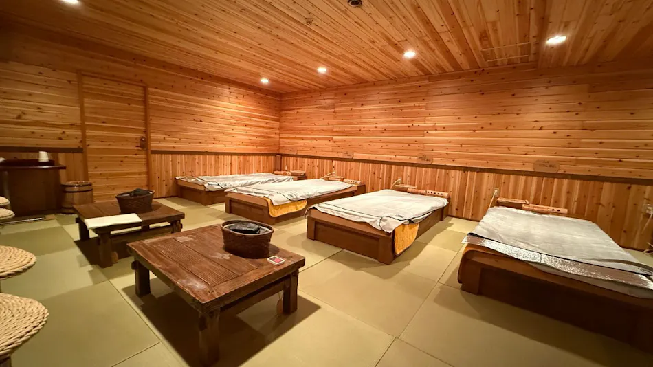 Takami Hotel: Inn with Spectacular Views and Open-Air Baths