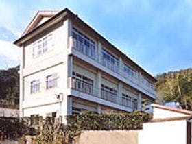 宝屋旅館
