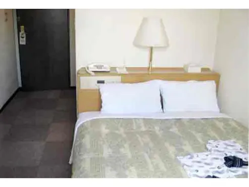 ห้องพักเตียงคู่ อาคารตะวันออก