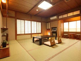 ふわふわ豆腐鍋のおいしいお宿　見晴館