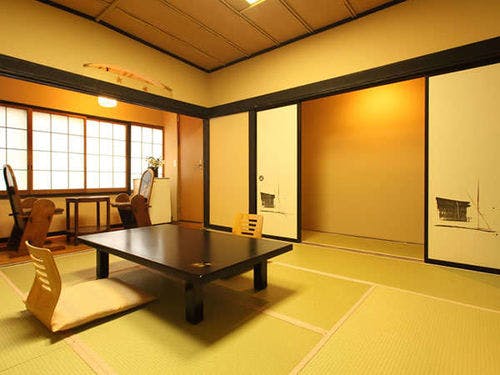 【和室8畳＋1.5畳トイレ付】