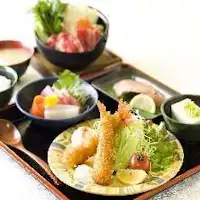 อาหารเย็นจะจัดเตรียมในรูปแบบที่เปลี่ยนแปลงทุกวัน