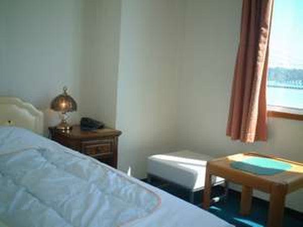 Kamar Single