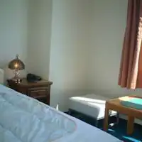 Kamar Single