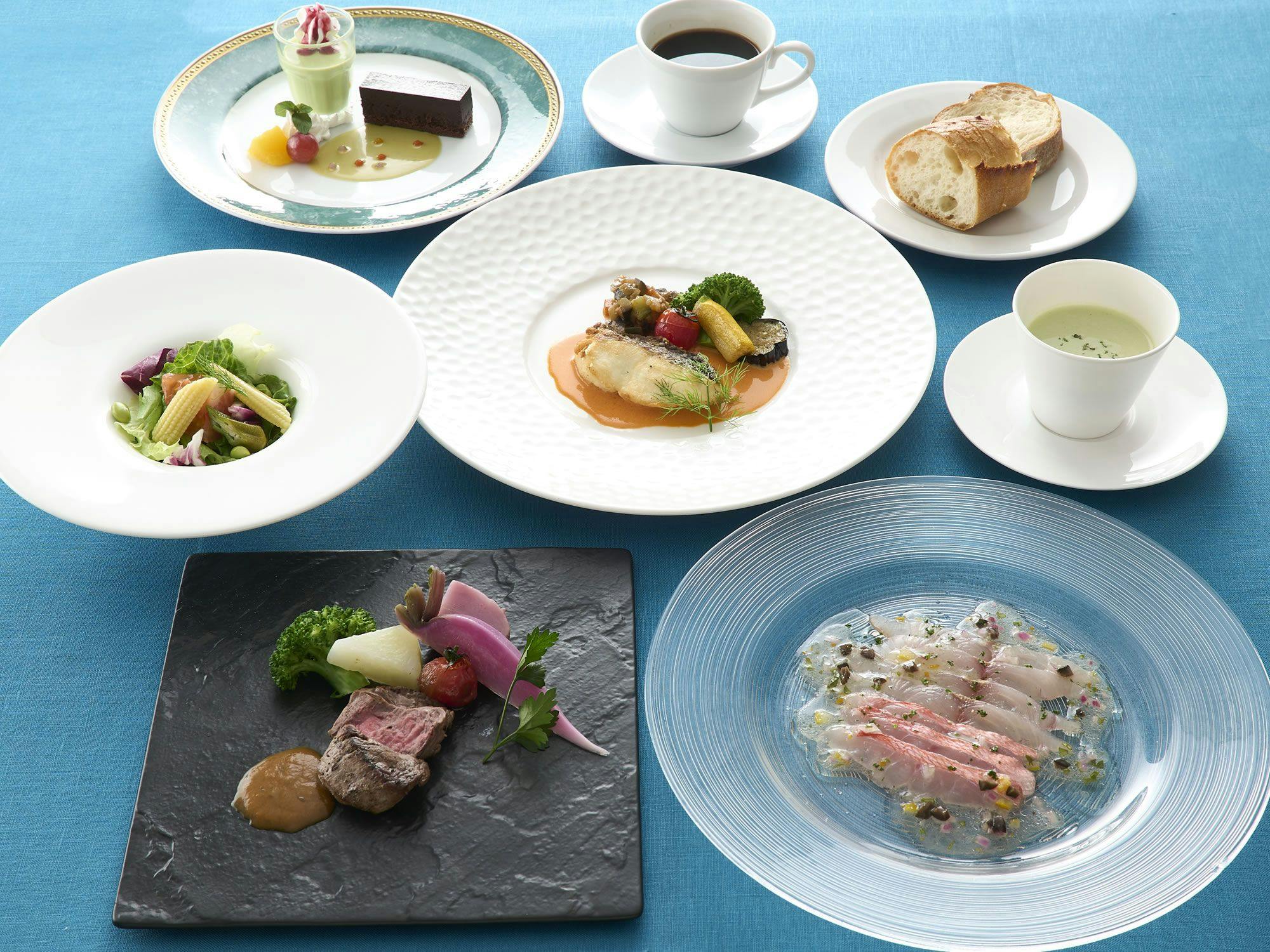 เป็นคอร์สที่มีทั้งปลาและเนื้อ