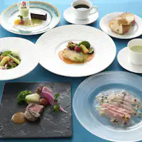 เป็นคอร์สที่มีทั้งปลาและเนื้อ