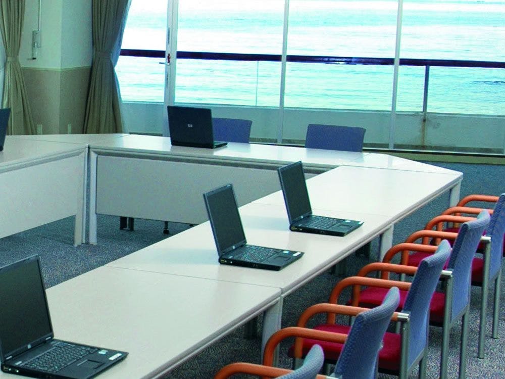 ภาพการฝึกอบรมพร้อมชมวิวทะเล