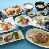 คอร์สอาหารค่ำฉลองครบรอบ 60 ปี