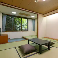 ห้องพักสไตล์ญี่ปุ่นมาตรฐาน ขนาด 10 เสื่อ พร้อมห้องอาบน้ำในตัว