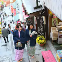 เปลี่ยนเป็นชุดยูกาตะแล้วออกไปเดินเล่นที่ถนนขั้นบันได♪