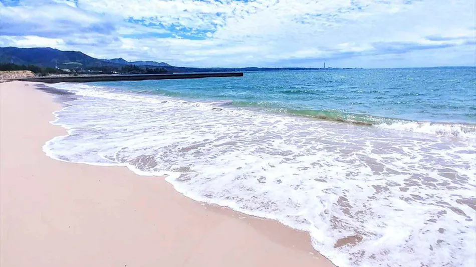 Kariyushi Condominium Resort Kin Yaka Seaside
