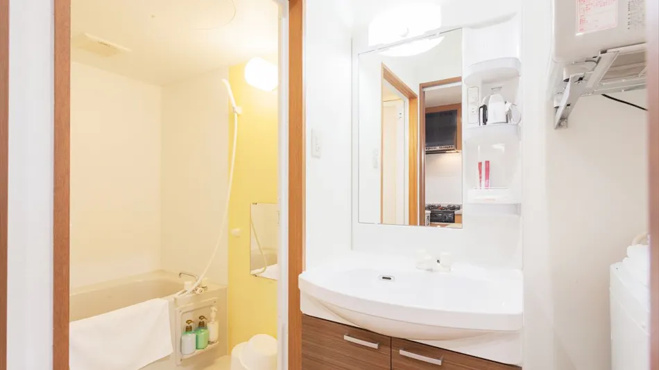 Kariyushi Condominium Resort Kin Yaka Seaside