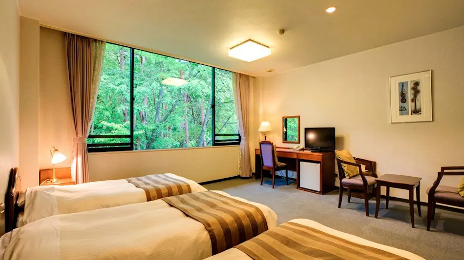 Nikko Toshogu Koyoen