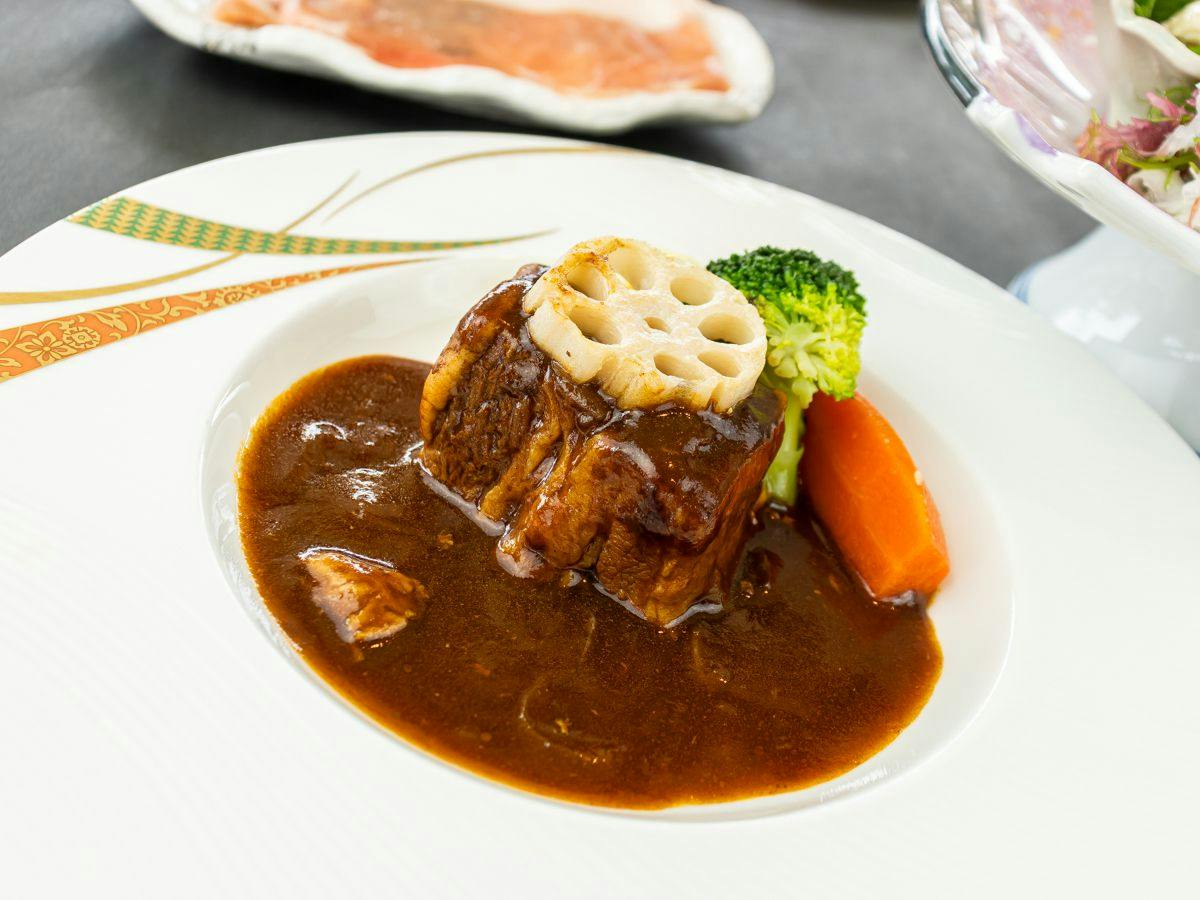 Nikko Toshogu Koyoen