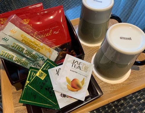 備品（コーヒー/クリーム・シュガー/紅茶/緑茶）