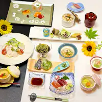 Ini ialah hidangan kaiseki Hanaya untuk musim panas tahun Reiwa 8.