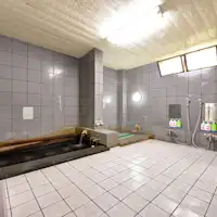 *ห้องอาบน้ำชาย