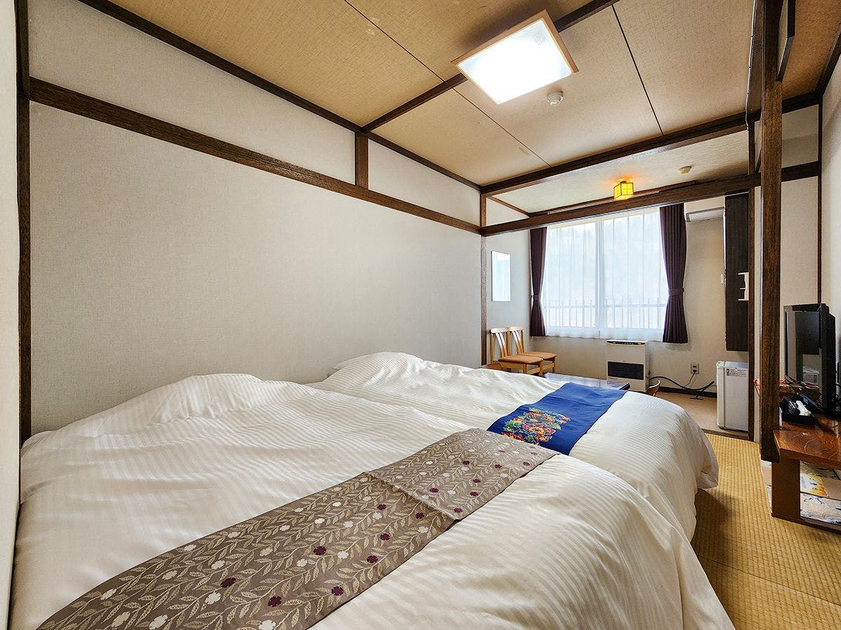 #【8 เสื่อ】