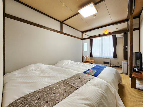 #【8 เสื่อ】