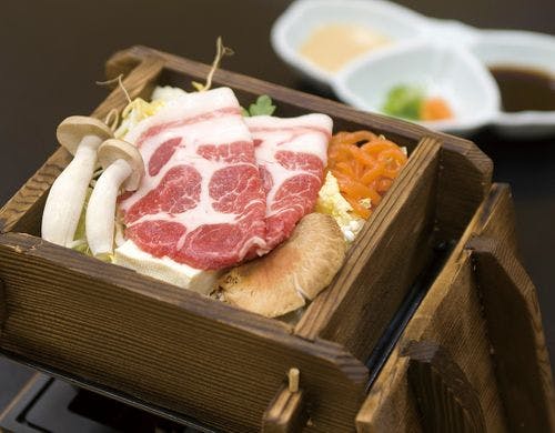 *猪肉の温泉蒸し鍋