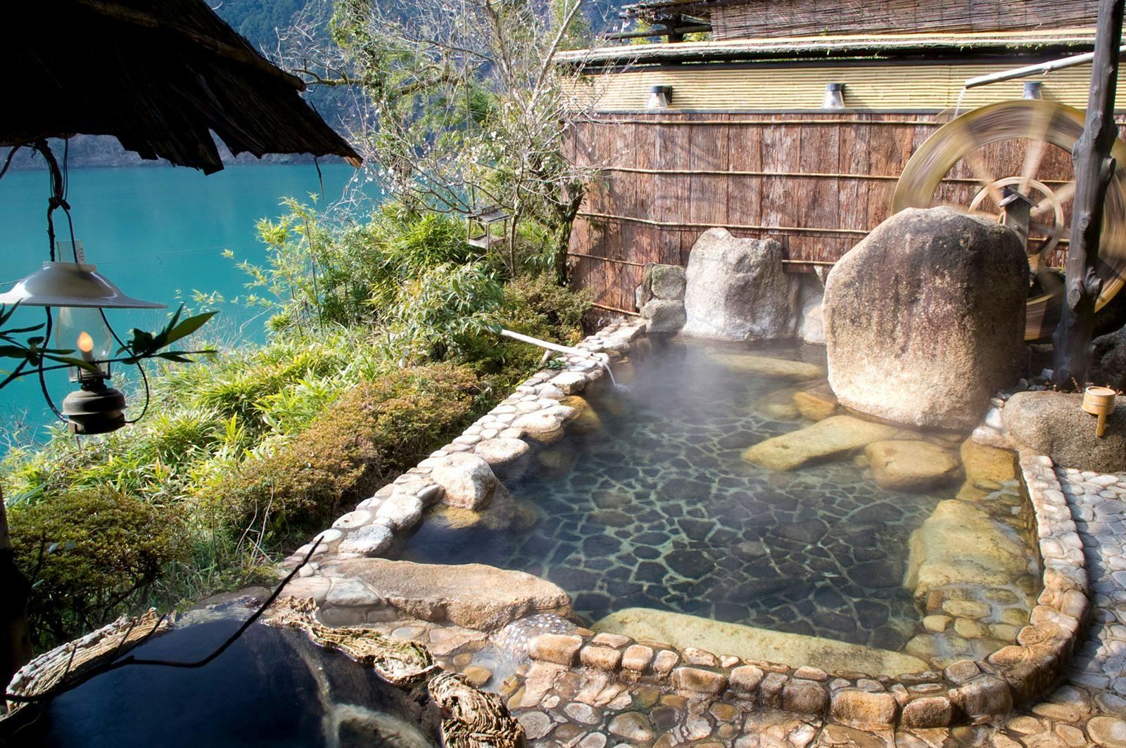 写真：湖泉閣吉乃屋