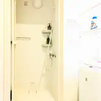 <ห้องอาบน้ำรวม>