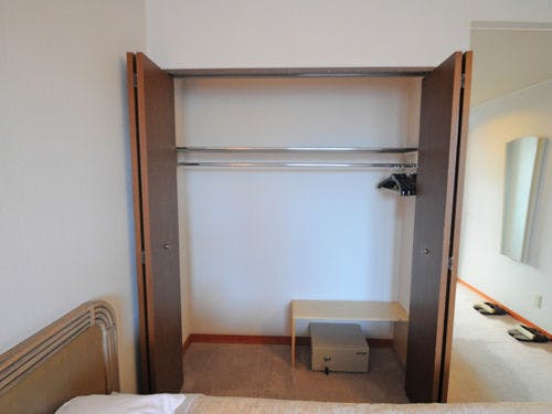 【客室】広めのクローゼット