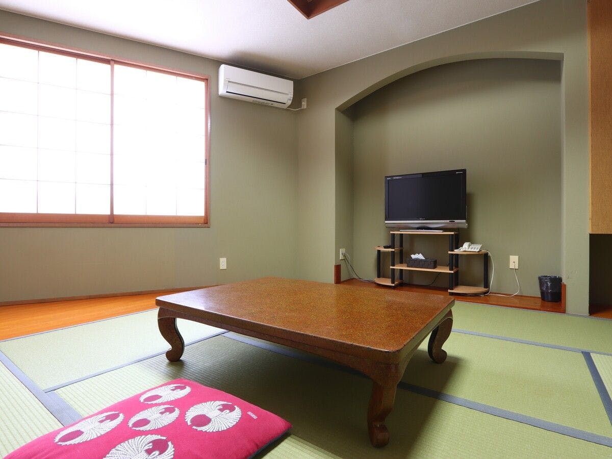 ห้องสไตล์ญี่ปุ่น 10 เสื่อทาทามิ (พร้อมห้องน้ำ)